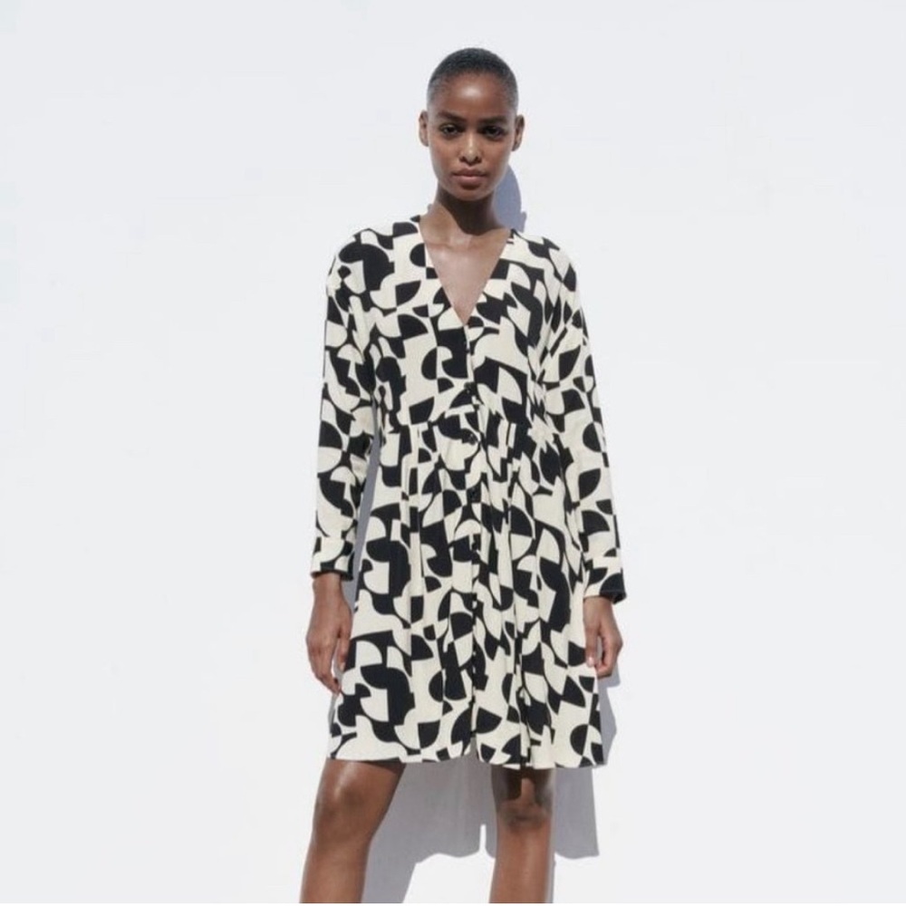 NWT Zara Abstract Women S Black White Long Sleeve Mini Dress-V-Neck Button Front